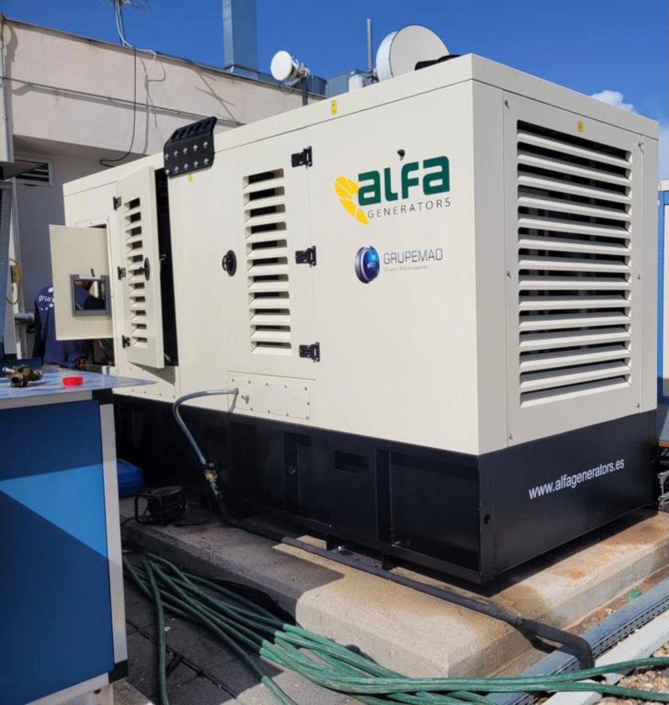 ALFA GENERATORS MANTIENE SU ENERGIA SIEMPRE ACTIVA.